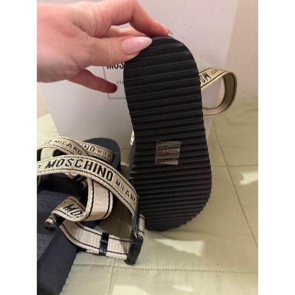 Moschino Logo Tape multi-strap sandals in black and gold - Picture 8 of 12